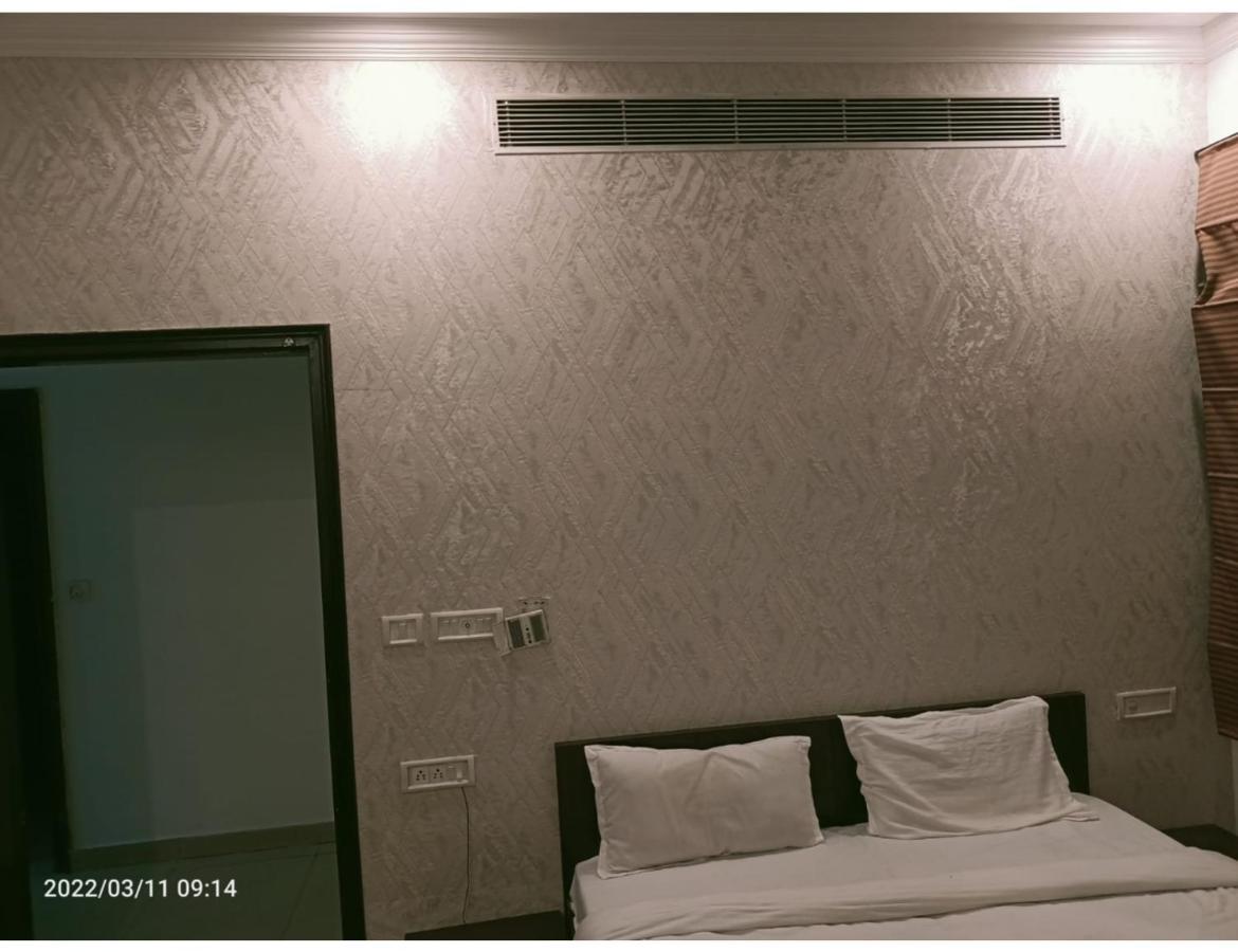 Hotel Kishore International, Amritsar Exteriér fotografie